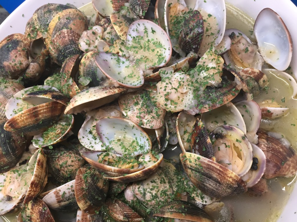 Clams Marinière Style